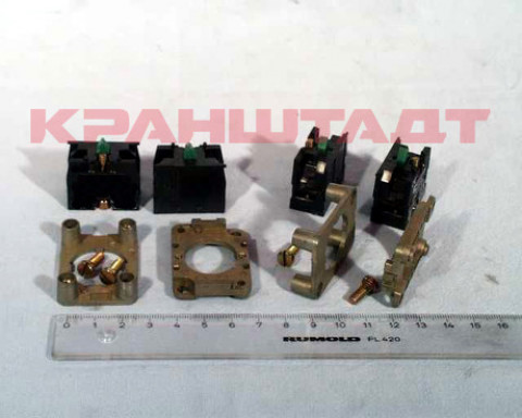 Контактный блок 52414889-1