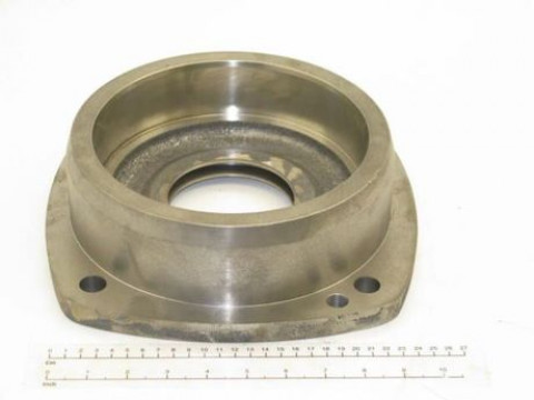 COVER; BEARING COVER 52430096-1